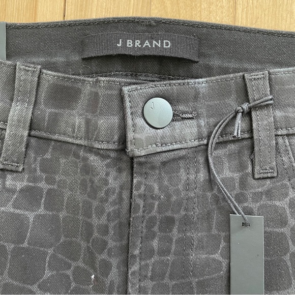 NWOT J Brand Leenah High-Rise Ankle Skinny Stretch Caiman Print Pants - Sz 29 - Picture 4 of 14